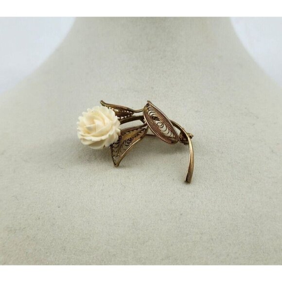 unbranded Jewelry - Vintage Unbranded White Carved Flower Gold Tone Filigree Floral Brooch
